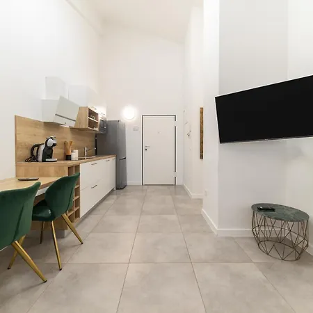 Lukas By Belmont Realty Apartmán
