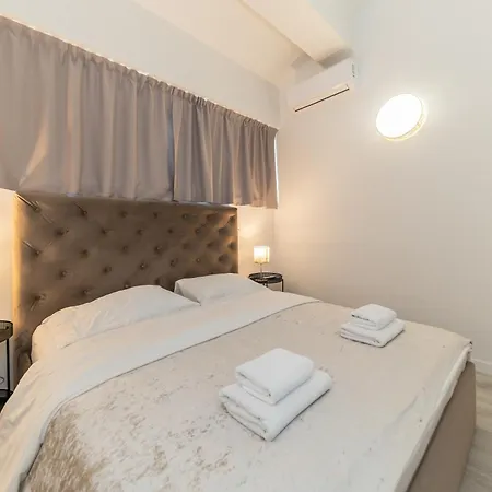 Lukas By Belmont Realty Apartmán *