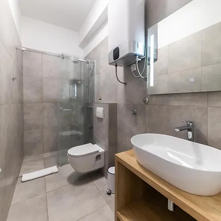 Lukas By Belmont Realty Zadar