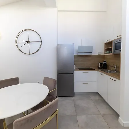 Lukas By Belmont Realty Zadar